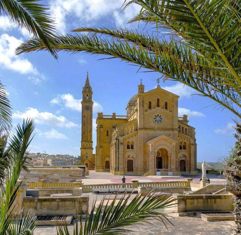 Farmhouse Tal Kaptan Kerċem Екстериор снимка